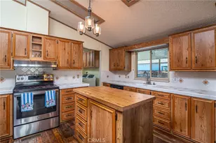 38075 Calle Amigable, Murrieta, CA 92563 - Photo 8