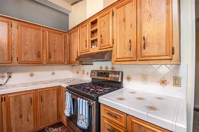 38075 Calle Amigable, Murrieta, CA 92563 - Photo 10