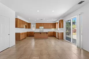 23622 Saratoga Springs, Murrieta, CA 92562 - Photo 18