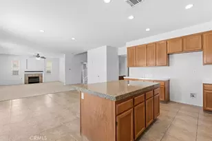 23622 Saratoga Springs, Murrieta, CA 92562 - Photo 22