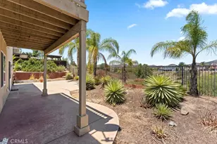 23622 Saratoga Springs, Murrieta, CA 92562 - Photo 6