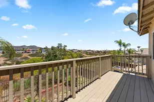 23622 Saratoga Springs, Murrieta, CA 92562 - Photo 2