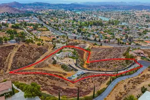 30800 Sorrel Ln, Canyon Lake, CA 92587 - Photo 12