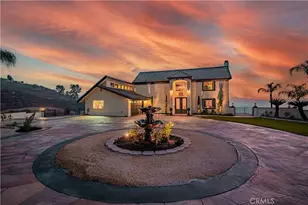 30800 Sorrel Ln, Canyon Lake, CA 92587 - Photo 2