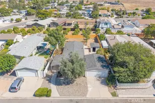 24788 Split Rail Rd, Wildomar, CA 92595 - Photo 32