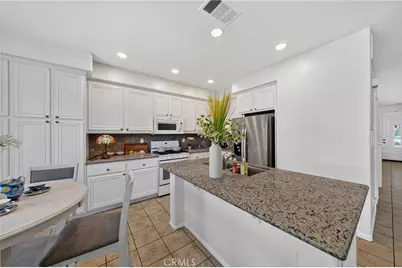 28432 Plymouth Way, Temecula, CA 92591 - Photo 2
