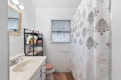 10522 Parmelee, Los Angeles, CA 90002 - Photo 12