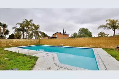 477 E Van Koevering, Rialto, CA 92376 - Photo 20