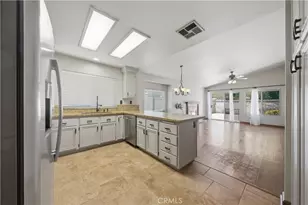 31920 Calle Vimianzo, Temecula, CA 92592 - Photo 6