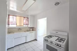 15716 Larch Ave, Lawndale, CA 90260 - Photo 18