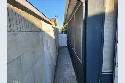 15716 Larch Avenue, Lawndale, CA 90260 - Photo 20