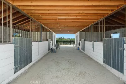 35820 Pauba Rd, Temecula, CA 92592 - Photo 24