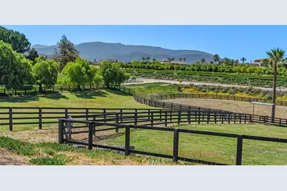35820 Pauba Rd, Temecula, CA 92592 - Photo 8