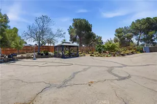 525 Calle Encanto, El Cajon, CA 92019 - Photo 16