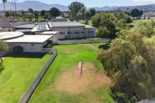 1400 W Mayberry, Hemet, CA 92543 - Photo 50
