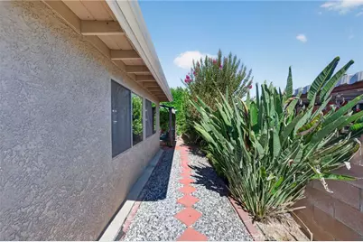 1400 W Mayberry, Hemet, CA 92543 - Photo 36