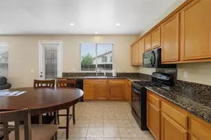 23613 Black Oak, Murrieta, CA 92562 - Photo 6