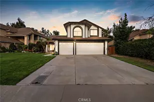 39654 Avenida Miguel Oeste, Murrieta, CA 92563 - Photo 2