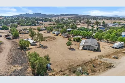 24124 Agate Lane, Homeland, CA 92548 - Photo 32