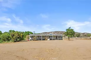24124 Agate Ln, Homeland, CA 92548 - Photo 2