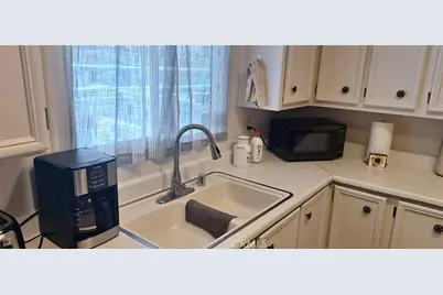 575 Lyon #19, Hemet, CA 92543 - Photo 6