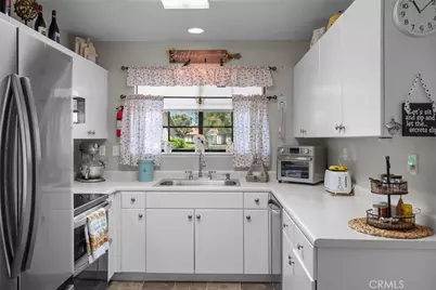 1065 Mountain View, Hemet, CA 92545 - Photo 10
