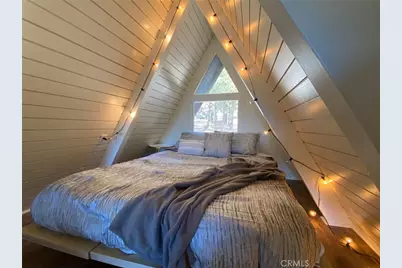 33012 Donner, Running Springs, CA 92308 - Photo 12