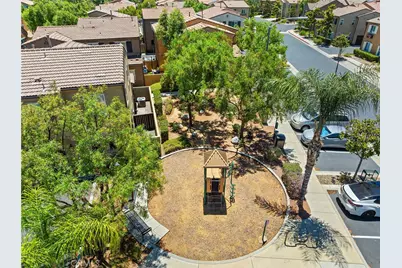 37330 Paseo Tulipa, Murrieta, CA 92563 - Photo 34