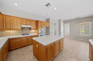 42248 Chisolm Trail, Murrieta, CA 92562 - Photo 20