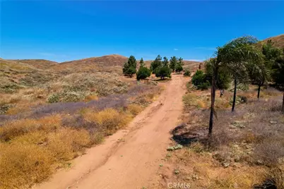 39282 San Ignacio Road, Hemet, CA 92544 - Photo 18