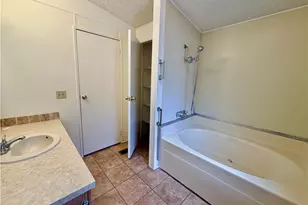 24600 Mountain Ave, Hemet, CA 92544 - Photo 20