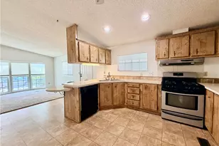 24600 Mountain Ave, Hemet, CA 92544 - Photo 10