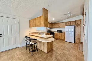 24600 Mountain Ave, Hemet, CA 92544 - Photo 8
