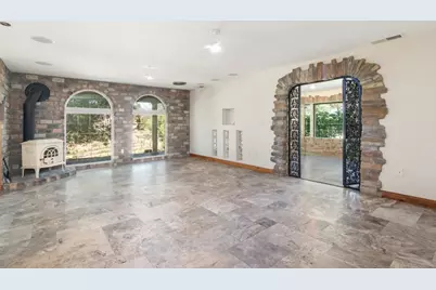 37890 Normandy, Winchester, CA 92596 - Photo 14