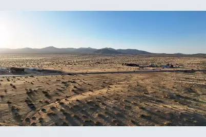 4 Stoddard Wells Road, Apple Valley, CA 92307 - Photo 6