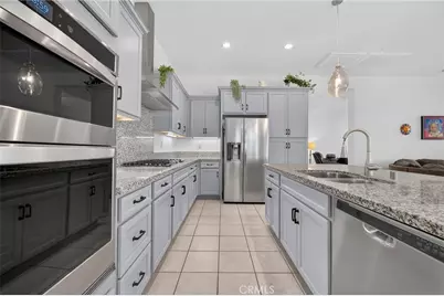 11890 Sagecrest Court, Corona, CA 92883 - Photo 18