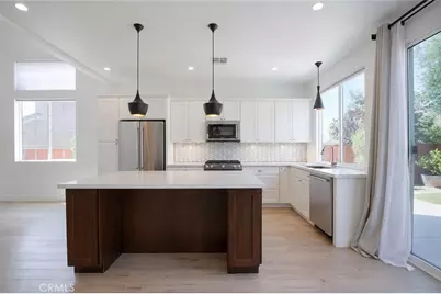 38929 Autumn Woods Road, Murrieta, CA 92563 - Photo 2