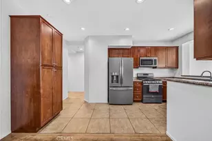 27571 Darrington Ave, Murrieta, CA 92562 - Photo 8