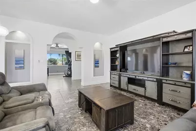 21384 Paseo Montana, Murrieta, CA 92562 - Photo 18