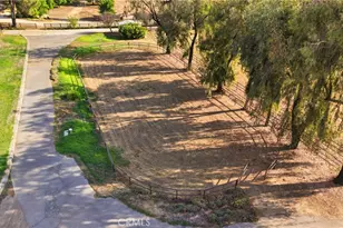 19700 Camino De Paz, Murrieta, CA 92562 - Photo 14
