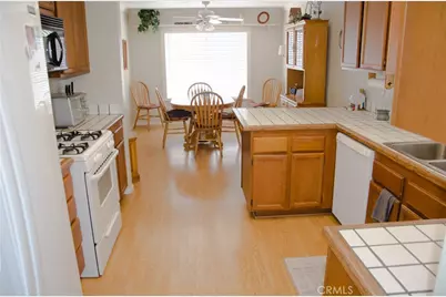 25408 Pistache Court, Murrieta, CA 92563 - Photo 12