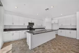 30699 Pitch Pne Dr, Homeland, CA 92548 - Photo 10