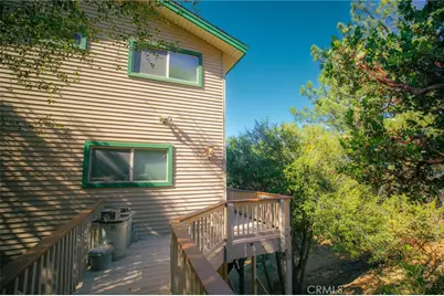 1239 Yosemite, Lake Arrowhead, CA 92352 - Photo 32