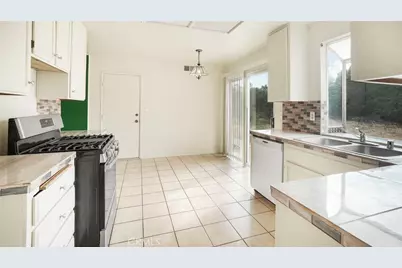 42126 Roanoake Street, Temecula, CA 92591 - Photo 14