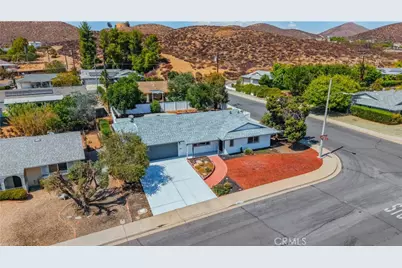 27190 Pinehurst, Menifee, CA 92586 - Photo 30