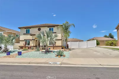 37283 Fallsgrove, Murrieta, CA 92563 - Photo 2