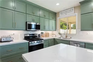 36046 Kiel Ct, Winchester, CA 92596 - Photo 16