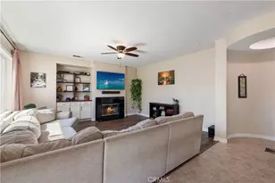 36046 Kiel Ct, Winchester, CA 92596 - Photo 18