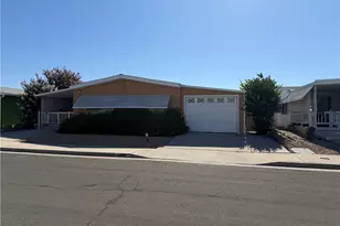 558 Seville Dr, Hemet, CA 92543 - Photo 2