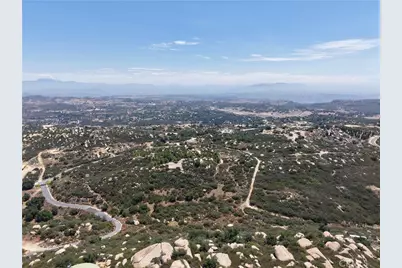 1 Calle Paramo, Murrieta, CA 92562 - Photo 36